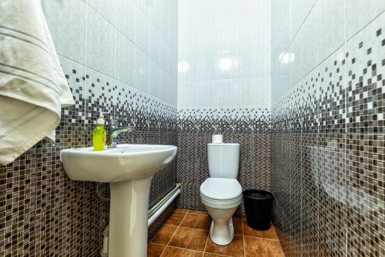 Апартаменты В Центре Левого Берега Astana Luaran gambar